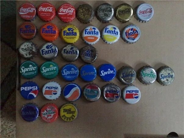 Крышка фанта. Крышка от лимонада. крышка пепси. коллекция крышек от газировки. крышка металлическая от газировки.