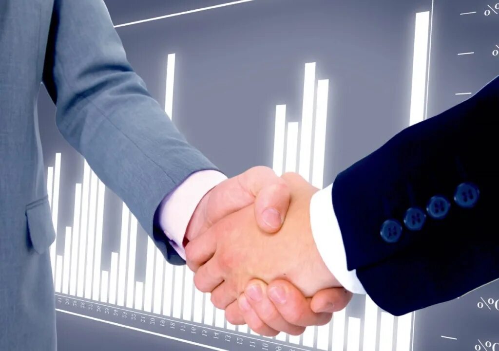 Client handshake. Рукопожатие сделка. Бизнес рукопожатие. Доверительное управление. Удачная сделка.
