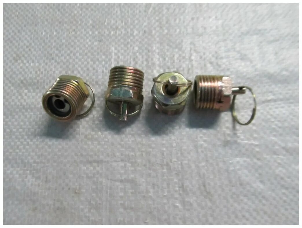 клапан слива конденсата m22. Inf. впускной клапан ресивера. впускной клапан ресивера. штуцер-клапан ресивера wg9000360115 howo wg9000360314.