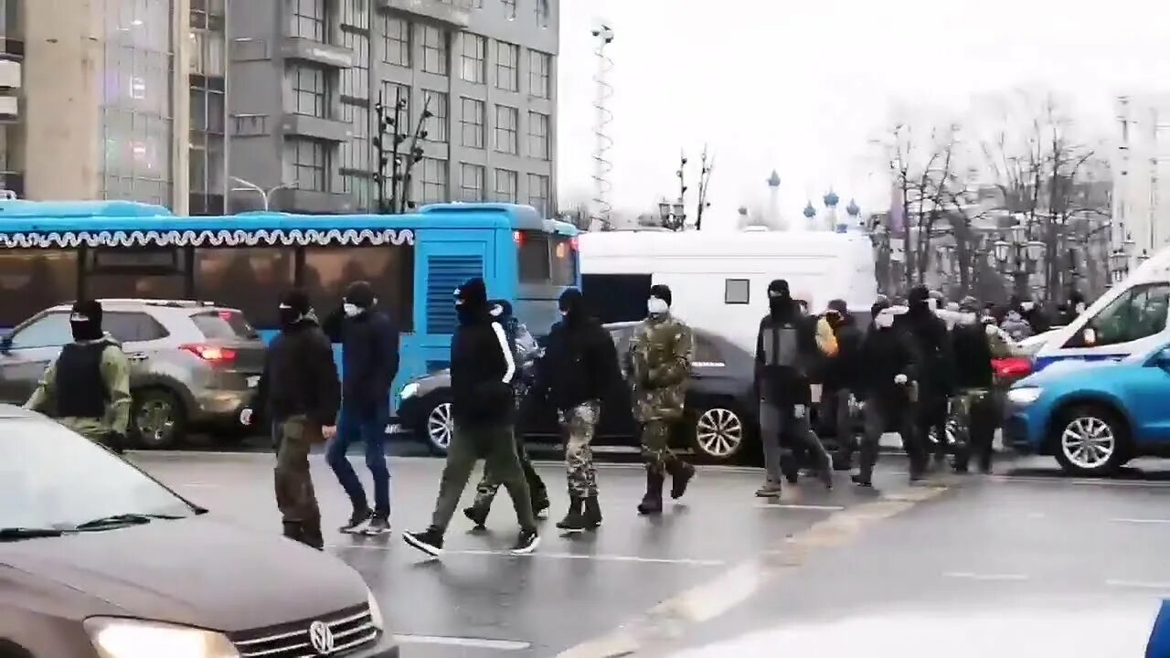 Митинг Москва Пушкинский площадь 15 03 2022. Пушкинская площадь митинг Навального 23 января. Навальный задержания на Пушкинской. Пушкинская протесты фонарь. Москва после митингов