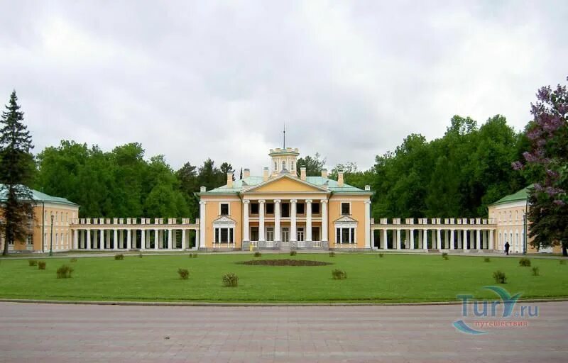 Валуево как добраться. Усадьба валуево москва. валуево парк усадьба. парк валуево москва. усадьба валуево, посёлок валуево.