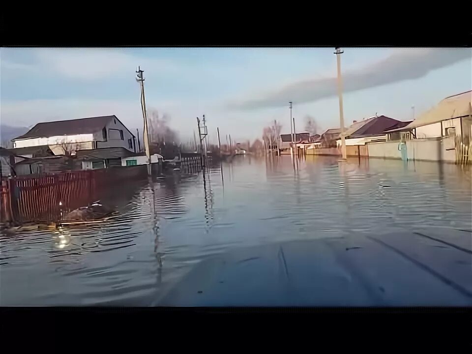 Село чарышское наводнение 2014. Зелёный дол алтайский край наводнение. Наводнение катунь 2014. В алтайском крае потопы. Паводок 2018 в алтайском крае.