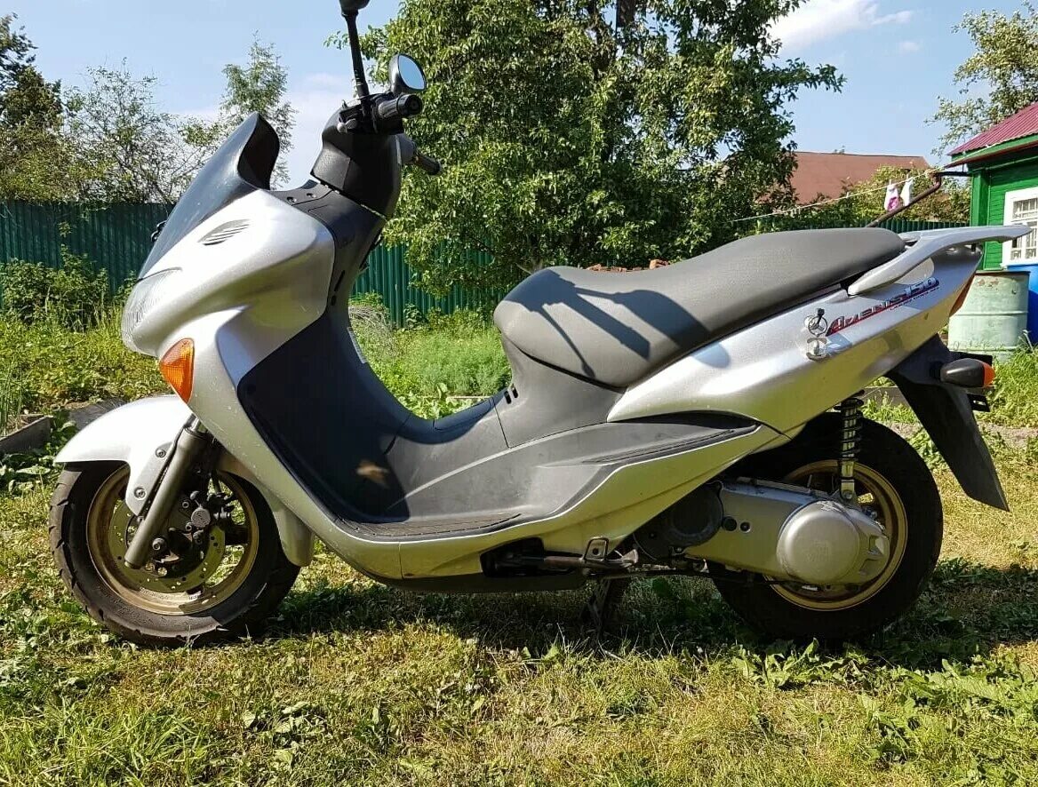 авито скутер 150. сузуки авенис 150. авито скутер 150. авито скутер 150. скутер ирбис rzr 150 кубов.