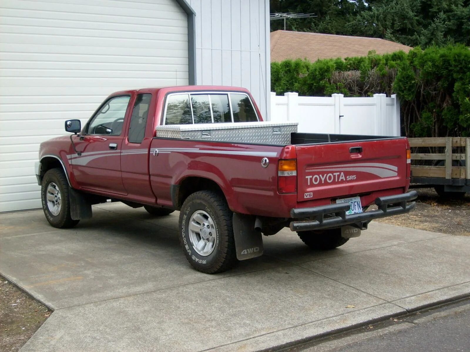 Пикап в краснодарском крае. Toyota Pickup 1993. Toyota Hilux Pickup 1993. Toyota Pickup 1975. Toyota Hilux Pickup 1995 год.