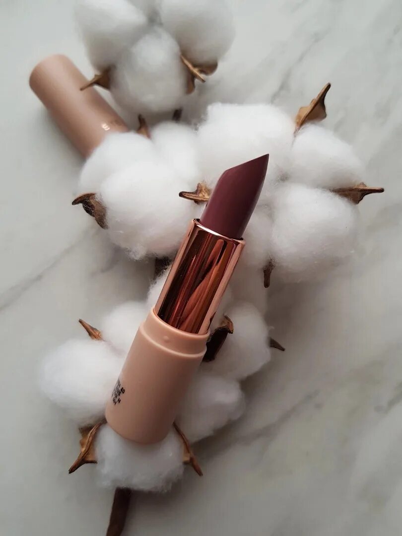 Помада stellary cult. Stellary cult classic. stellary увлажняющая помада cult classic. стеллари помады hydrating lipstick cult classic палитра. стеллари увлажняющая помада с гиалуроновой культ классик.