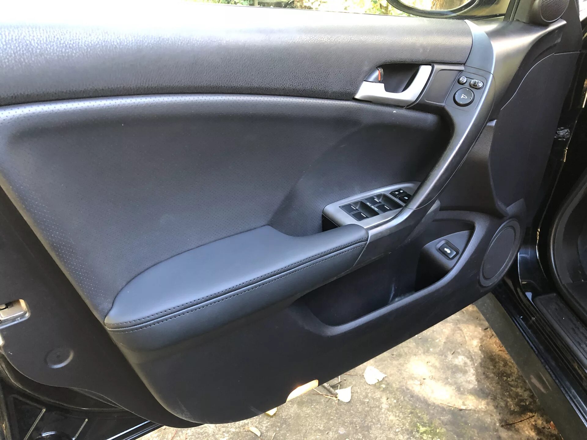 Дверные карты под автозвук хонда аккорд 8. Дверная карта honda accord 8. Дверные карты хонда аккорд 8. Перетяжка дверных карт на хонда аккорд 8. Дверные карты хонда аккорд 7.