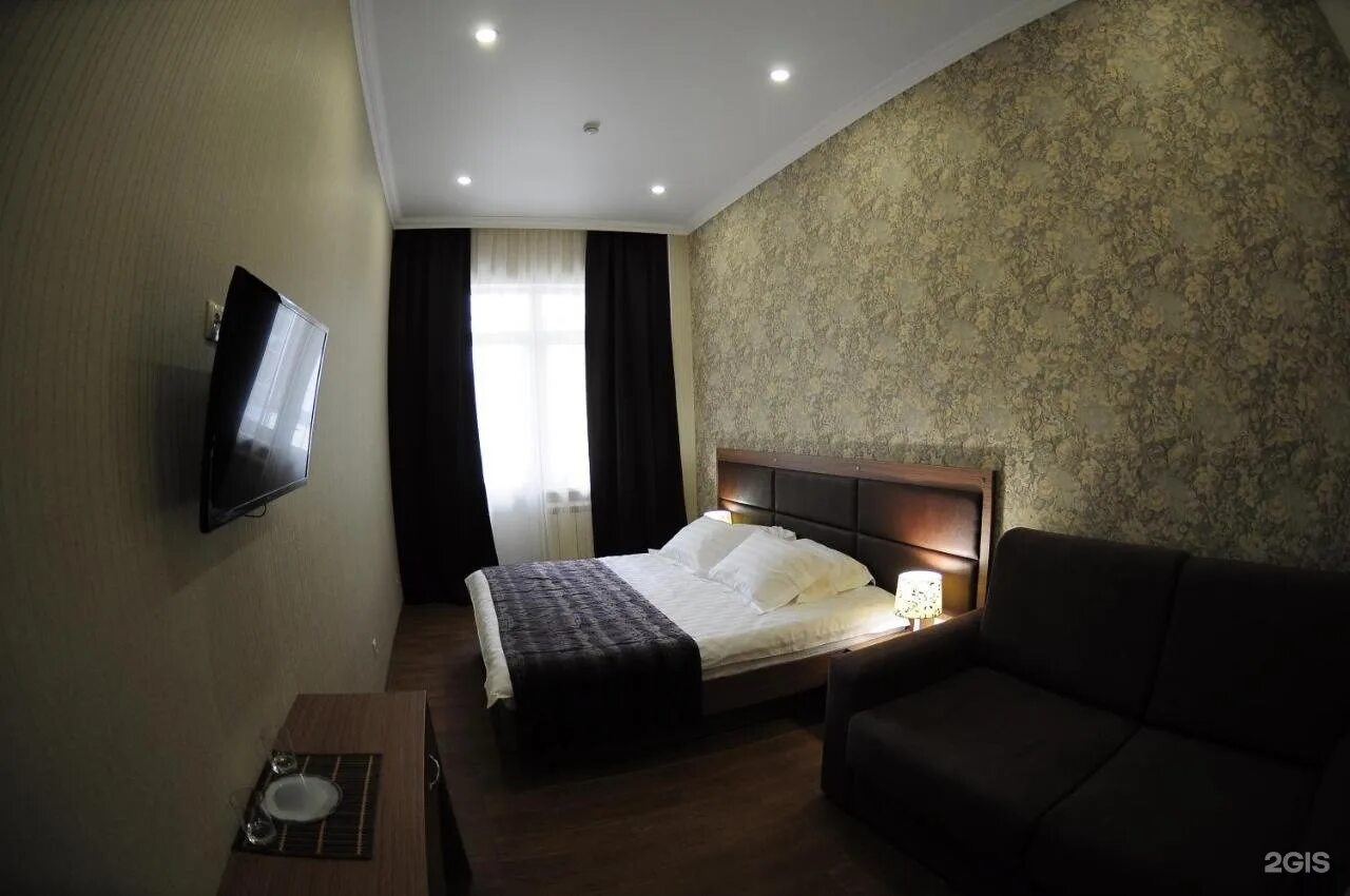 Арт отель белгород. Номер отеля в стиле челентано. Арт отель. Гостиница арт отель. Арт отель белгород белгород.