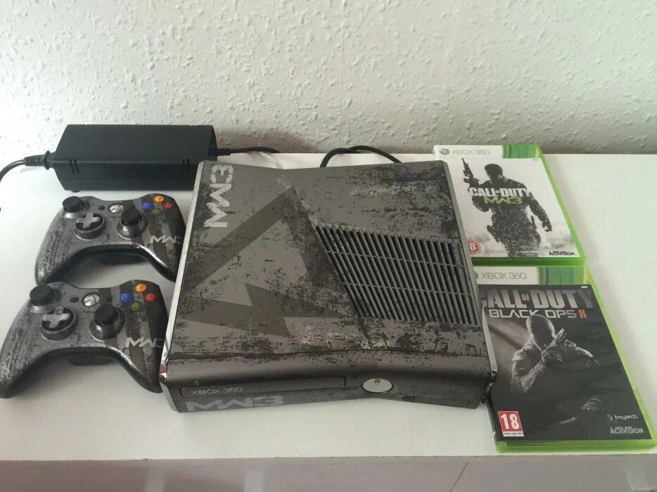 Xbox series s call of duty. Xbox 360 Slim MW 3 Limited Edition. Modern Warfare 3 Xbox 360. Xbox 360 e Limited Edition. Xbox 360 пластина Slim.