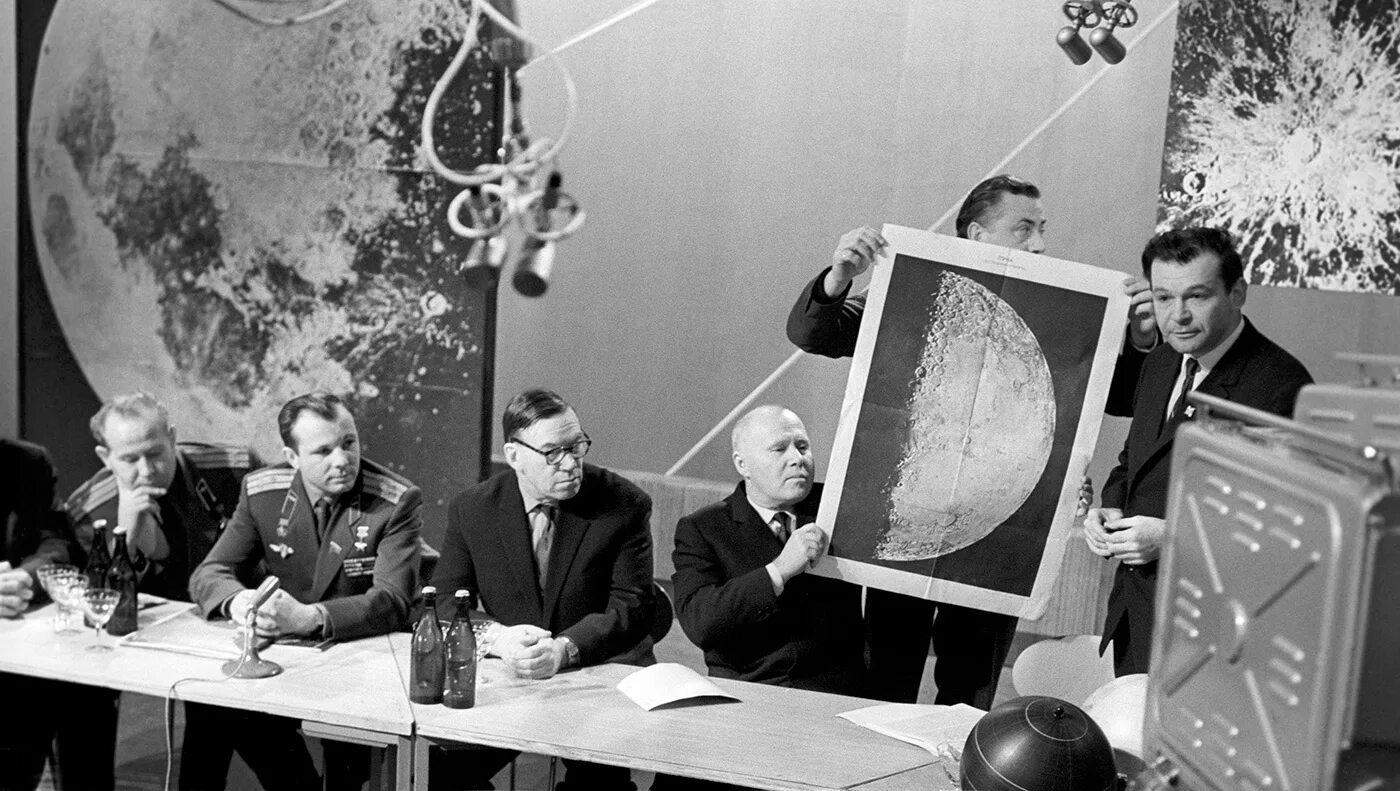 Космический человек ссср. 1966 — АМС «Луна-9». Спутник Луна 9 1966 год. Советские исследователи космоса. Исследование Луны СССР.