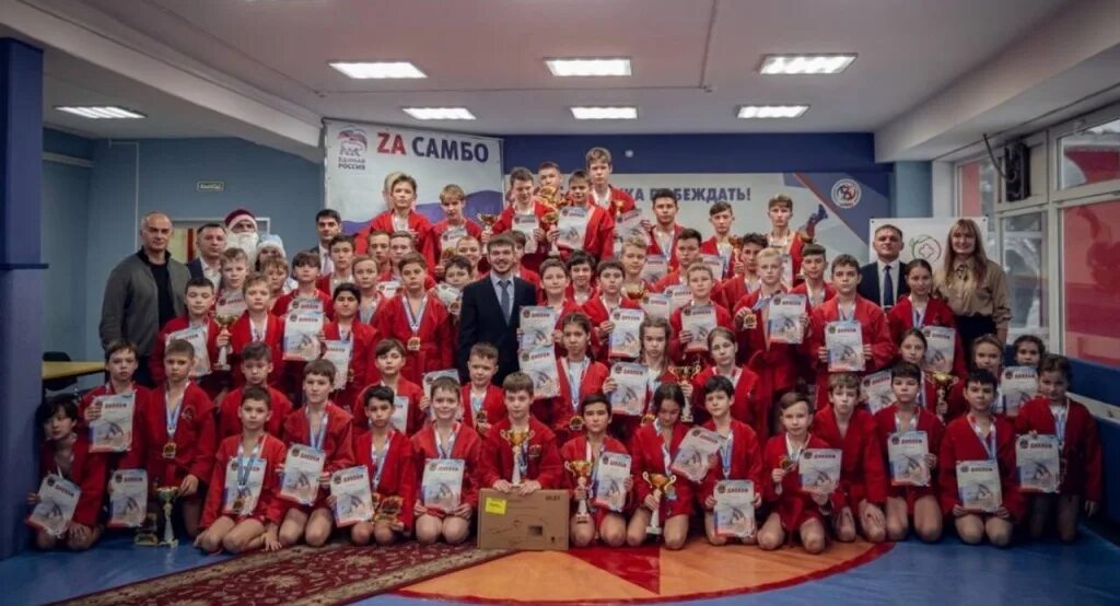 Школа самбо медведь. Медведь самбист. Добрунь школа самбо. Самбо 3 медведя в московском. Самбо лысково.