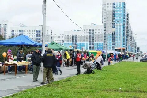 Ярмарка на большевистской