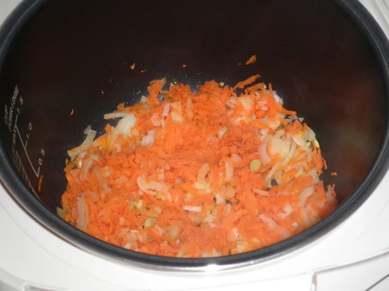 Рис с морковкой и луком в мультиварке. Рис с морковью и луком в мультиварке. Морковь в мультиварке. Лук и морковь в мультиварке.