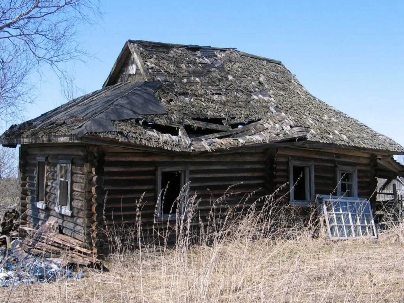 Старый домик стоял на самом