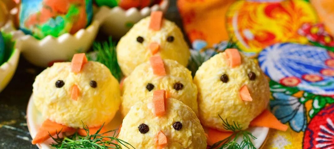 Сырные цыплята рецепт. Закуска из сыра цыплята. сырные шарики цыплята. украшение пасхальных блюд и закусок. закуски на пасху простые.
