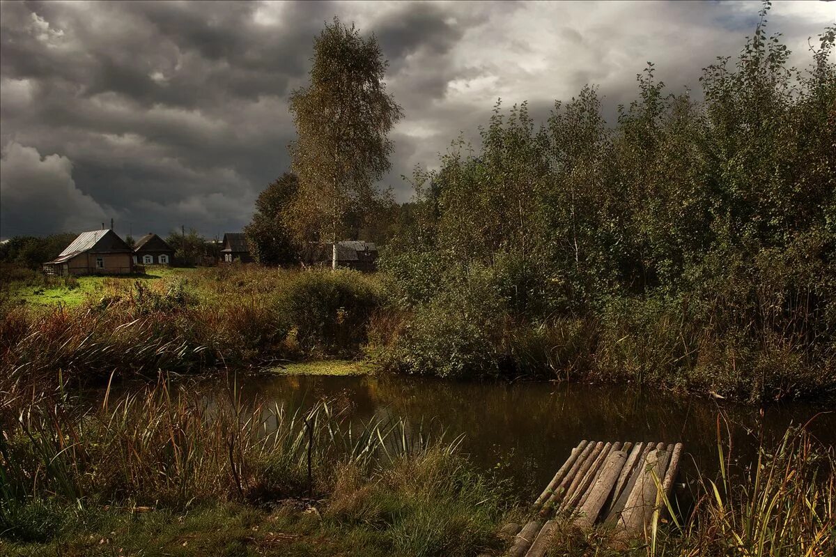 После деревне. Игорь Денисов фотограф пейзажист. Перед грозой в деревне. Дождь в деревне. Деревня после дождя.
