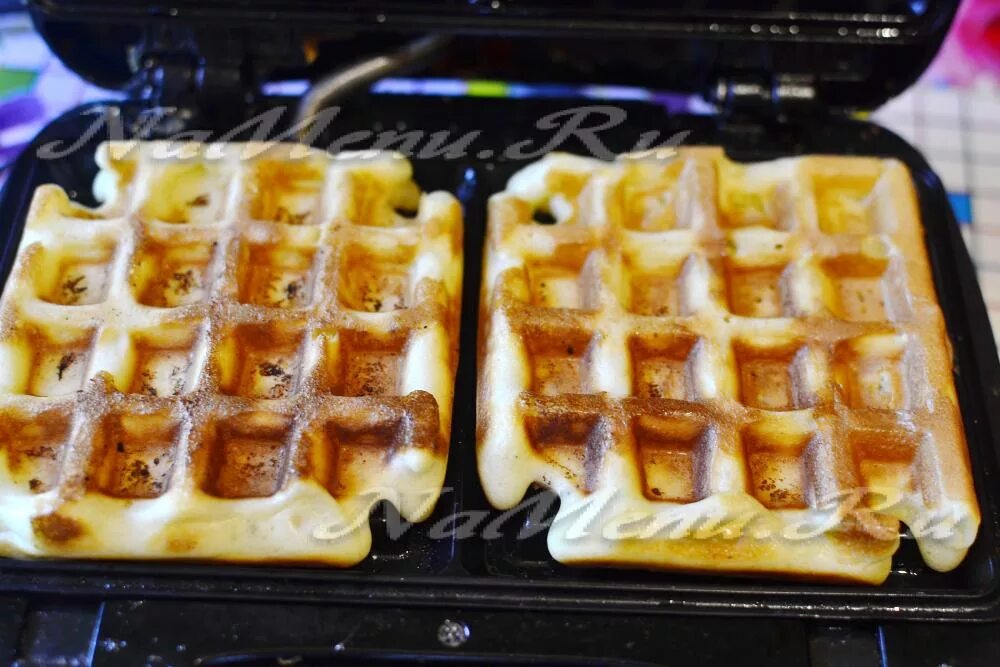 Венские вафли на сметане в электровафельнице. Вафельница для венских вафель. Венские вафли на сметане в электровафельнице. Вафли на сметане в вафельнице ссср. Вафли в вафельнице на сметане рецепт.