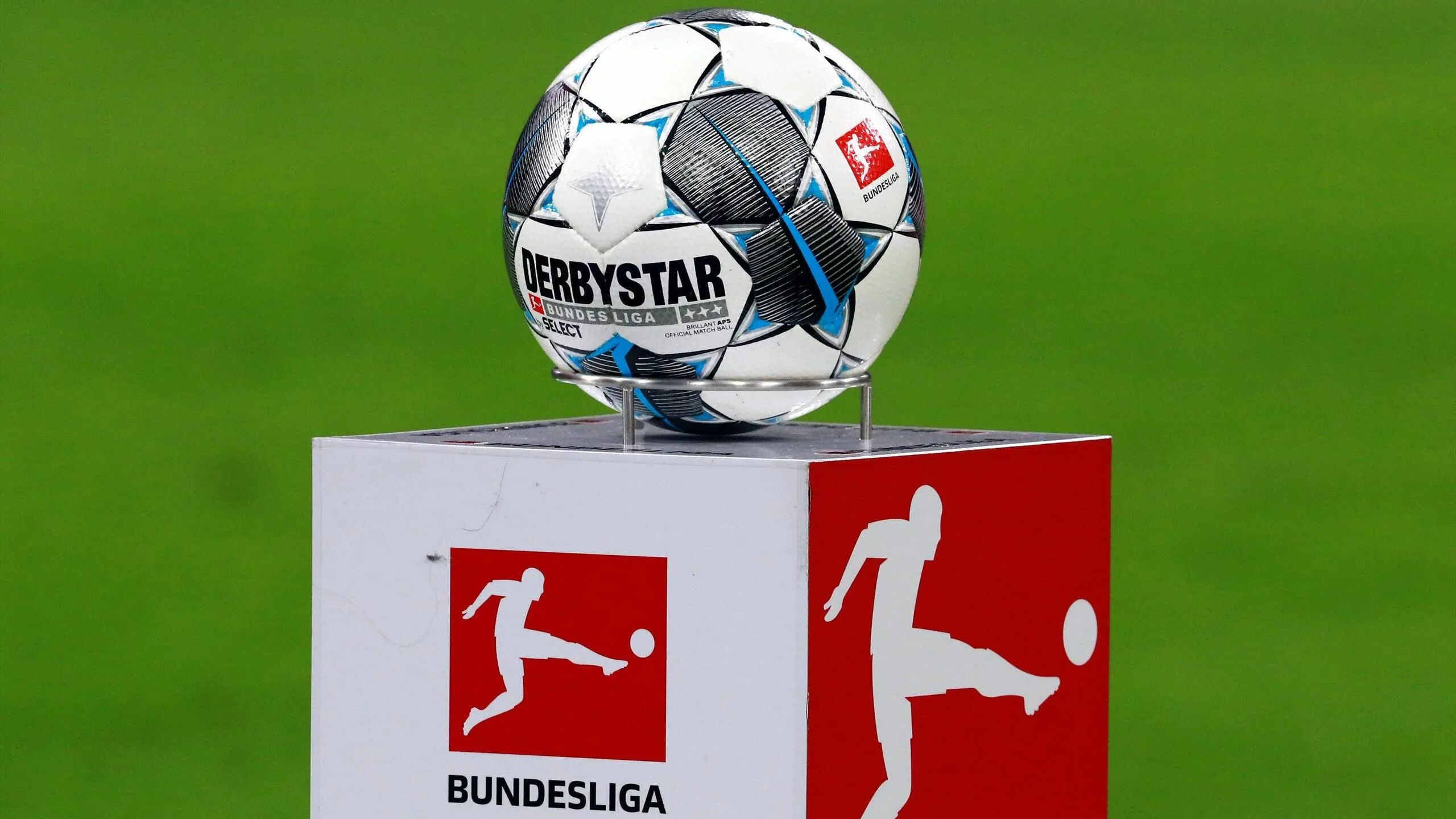 Бундеслига играет. Bundesliga logo. Кубок бундеслиги по футболу. Бундеслига. Логотип бундеслиги.