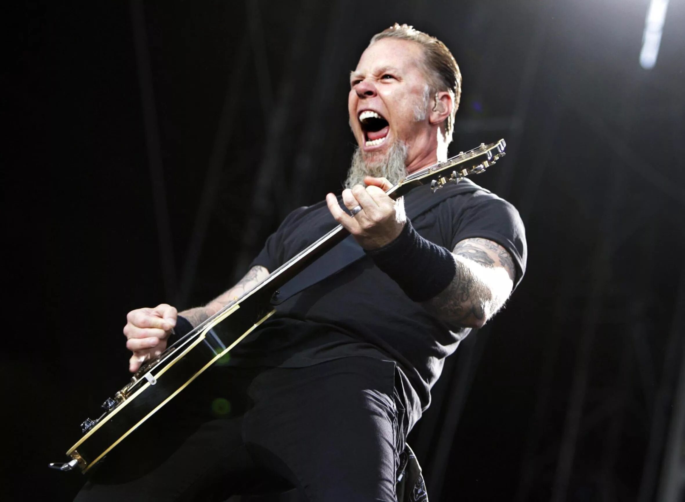 Пение рока. Metallica James Hetfield. Солист группы металлика.