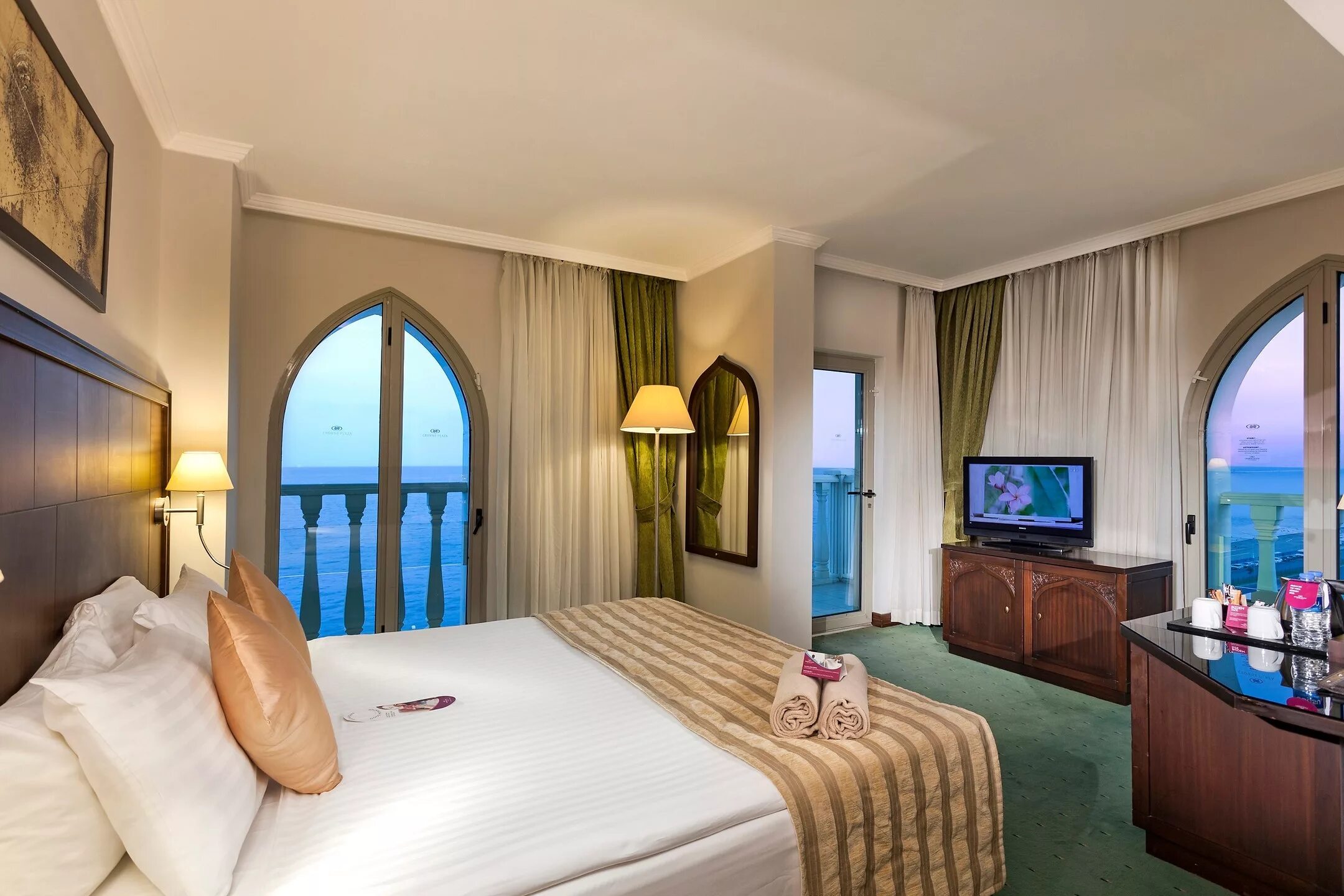 Отель сера анталия турция 5. Отель meryan hotel 5 турция аланья. Номера в гостиницах турции. Crowne plaza 5 турция. Номер турции.