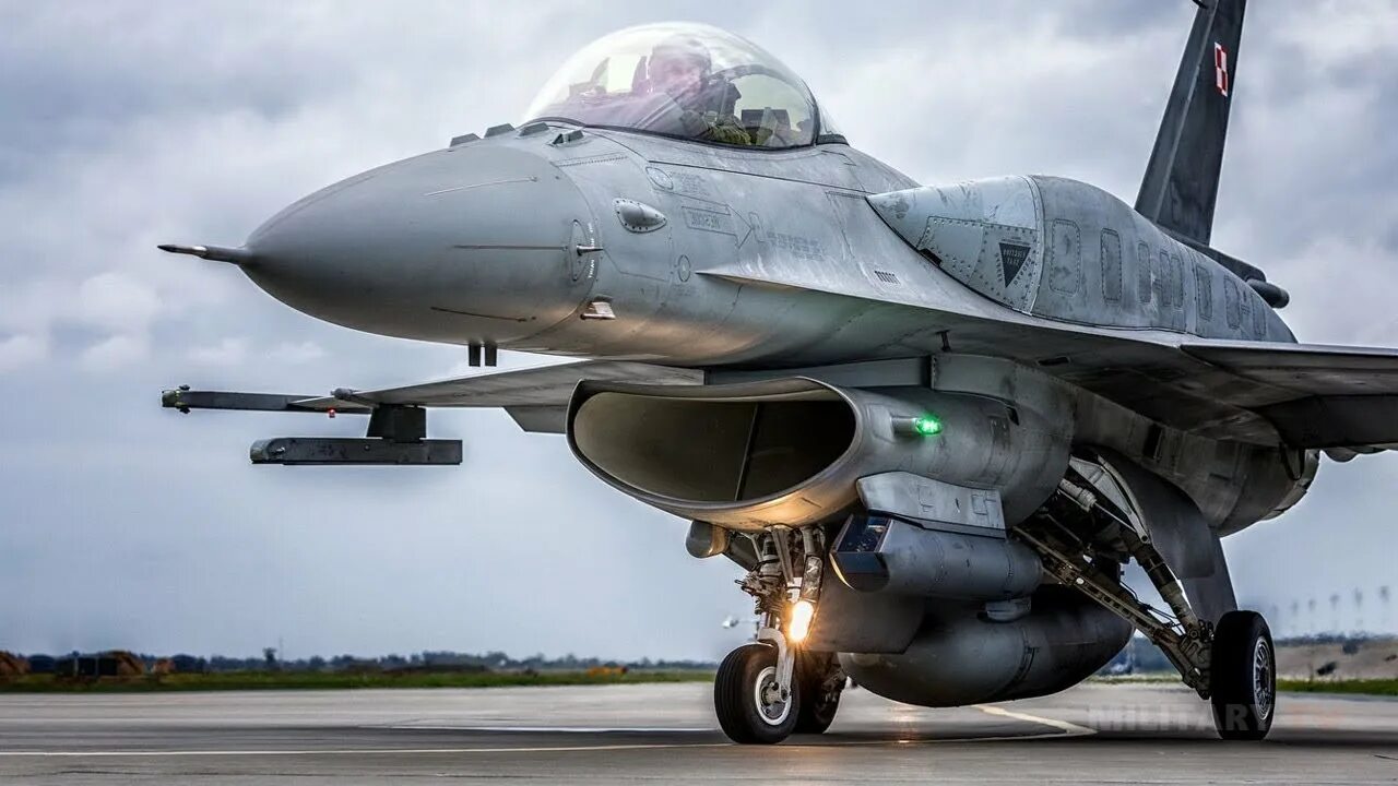 F 16 block. F-16v viper. f-16 viper. f-16 block 70. f 16 falcon.