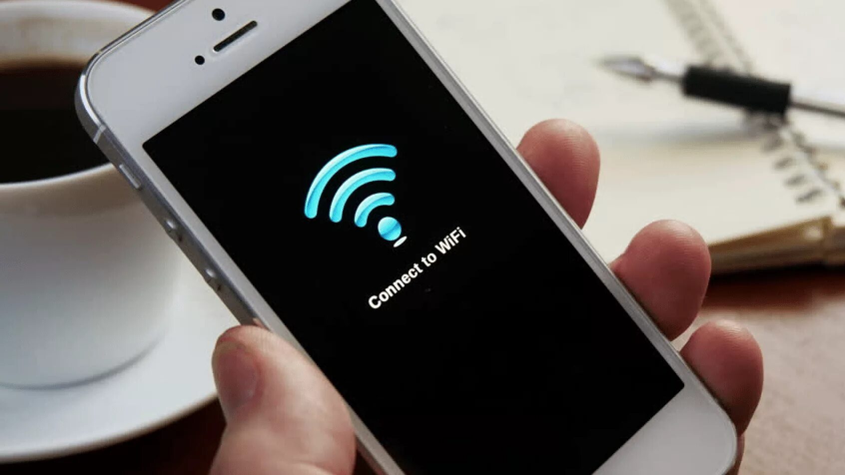 Вай фай на телефоне. Смартфон с WIFI. WIFI фото. Значок вай фай на телефоне. Вай фай на экране телефона