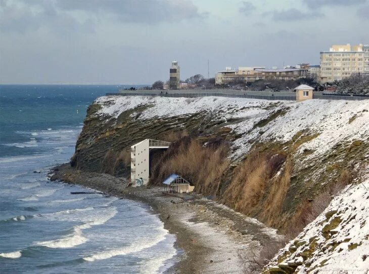 Анапа зима 2019. Анапа куда сходить в январе. Елка в анапе 2022. Анапа набережная 2022. Новогодняя фестиваль анапы.