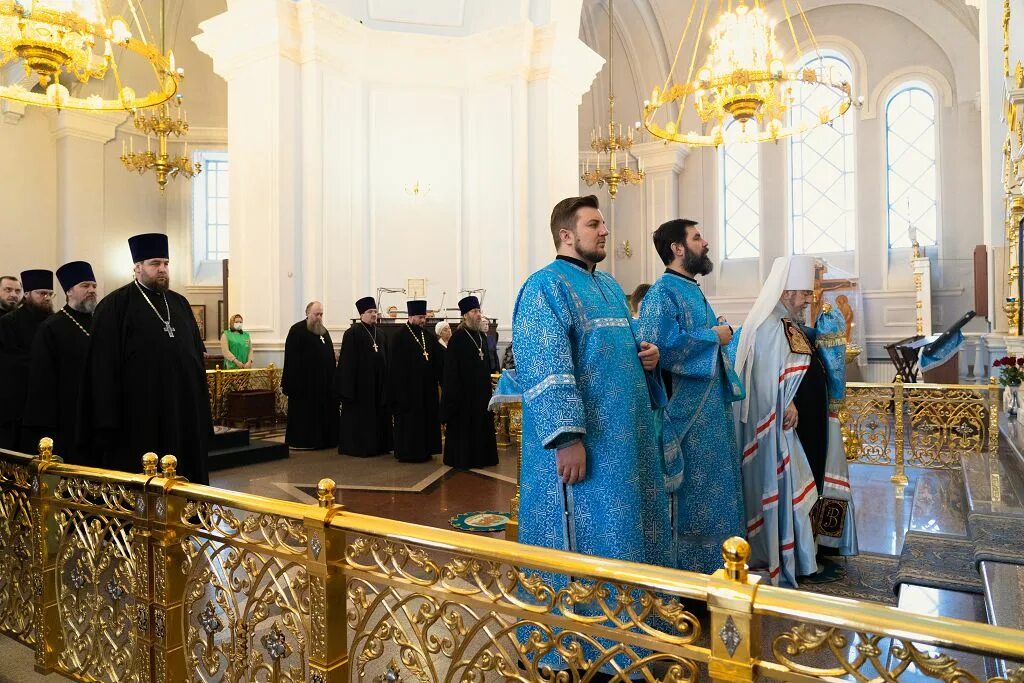 15 февраля сретение господа нашего иисуса христа. Стрітення господнє. Сретение 15 февраля 2024. Сретение господа нашего иисуса христа. Сретение господне 15.