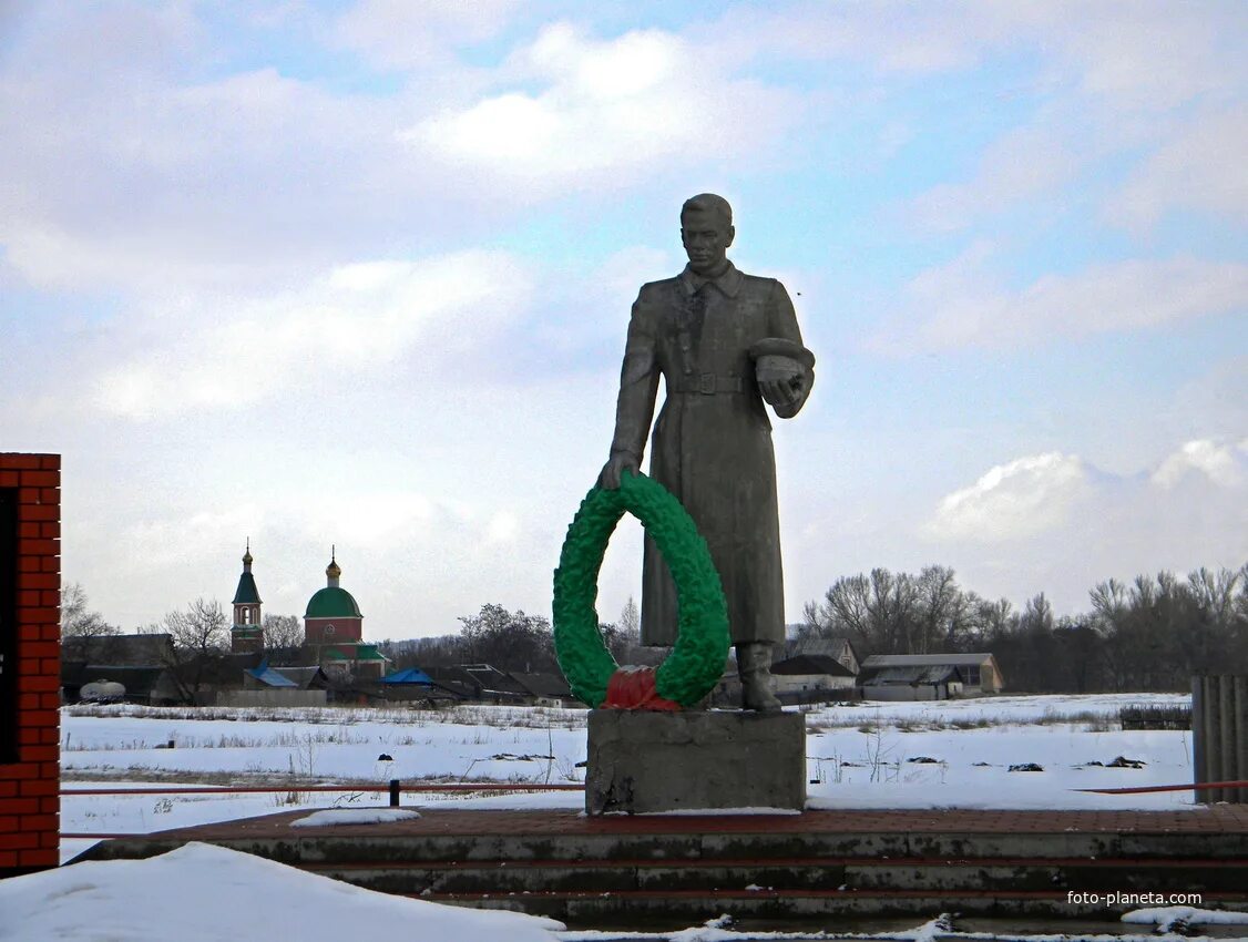 Посёлок Пятницкое Волоконовского района. П Пятницкое Белгородская область Волоконовский район. Памятники Волоконовского района Белгородской области. Достопримечательности поселка Пятницкое Белгородской области. Белгородская область пятницкое погода на неделю