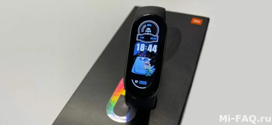 Как подключить ми бэнд 6. Mi Band 4 аккумулятор. Ремешок Xiaomi mi Band 4 с охотниками за привидениями. Ксиаоми ми бэнд 9. Mi Band 6.