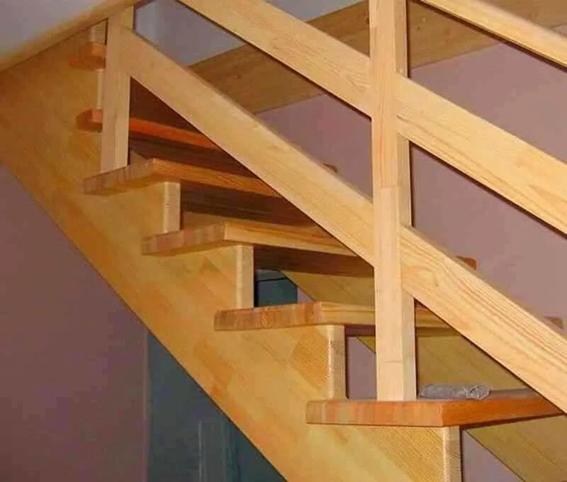 Ограждение для лестницы из дерева. Перила деревянные для лестниц. Перила деревянные для лестниц. Перила деревянные для лестниц. Ограждение лестницы из досок.