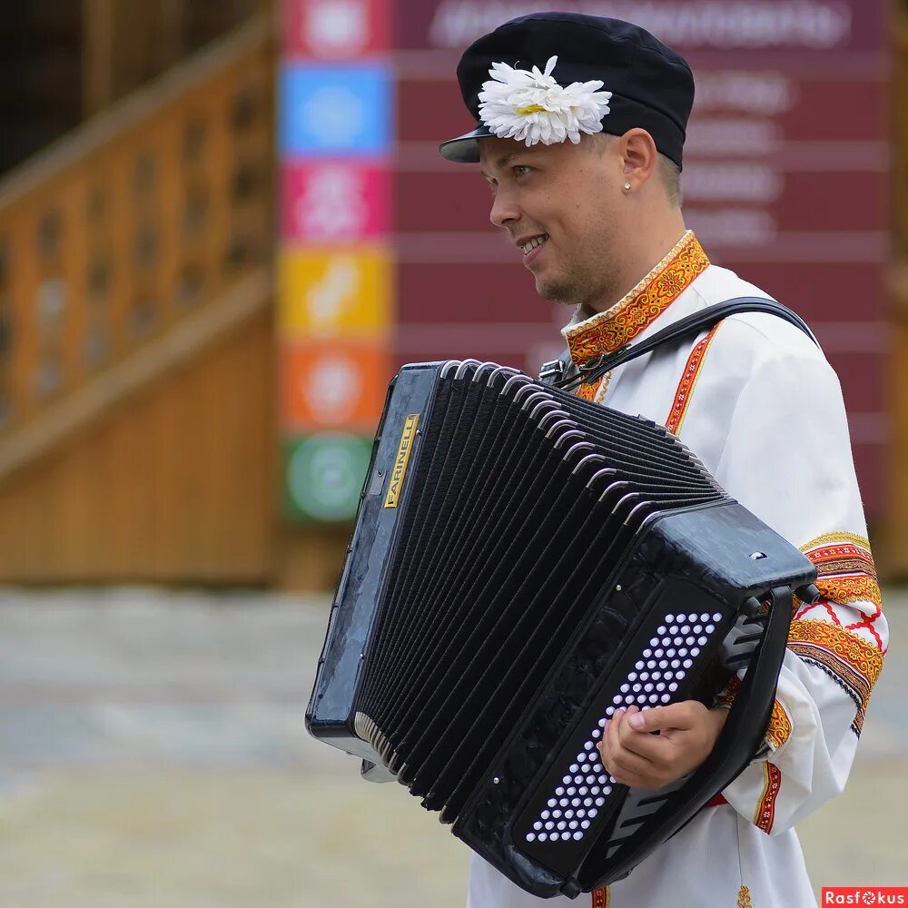 Гармонист фото. Гармонист в деревне. Гармонист фото. Русский гармонист. Гармонисты виртуозы россии.