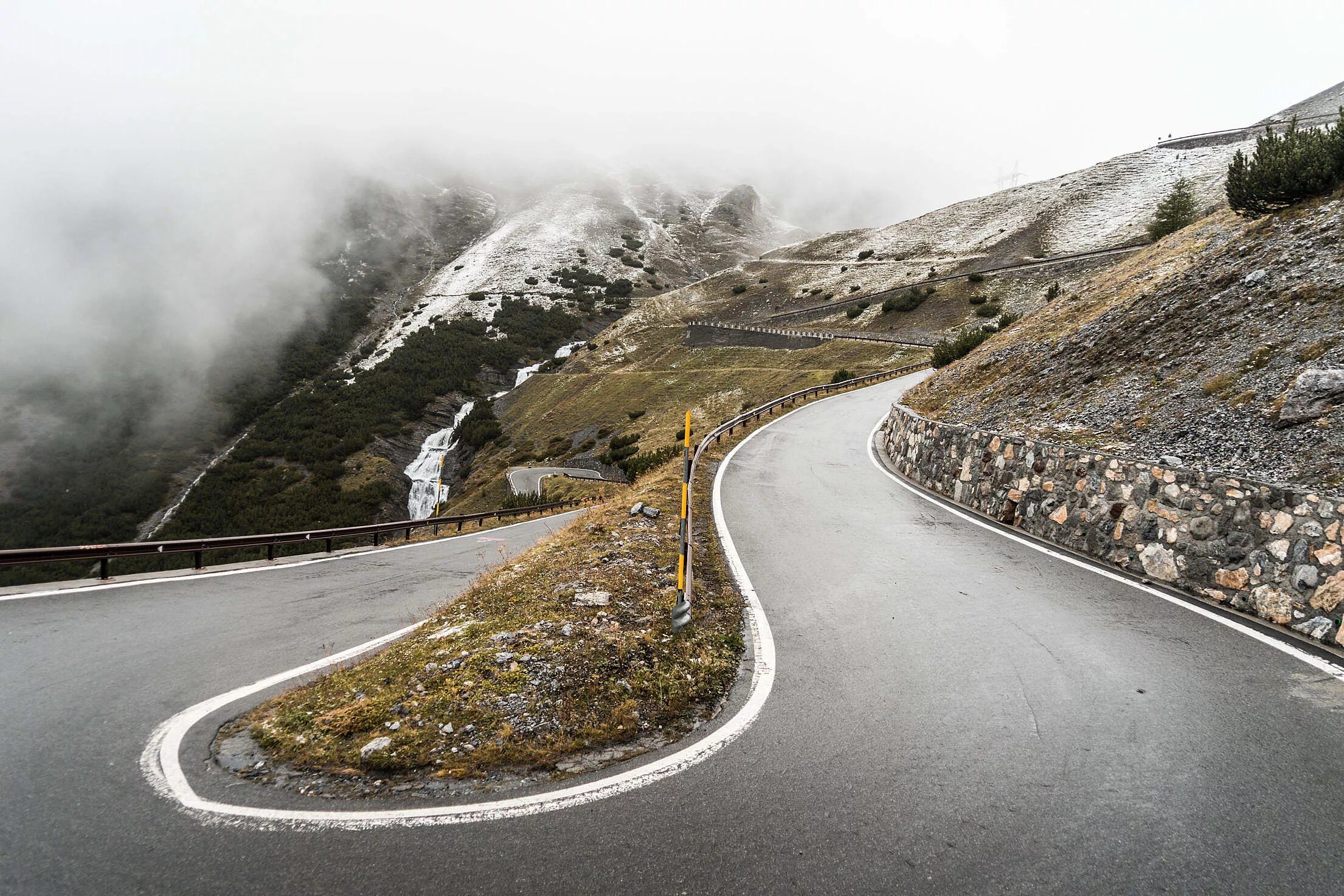 Turning road