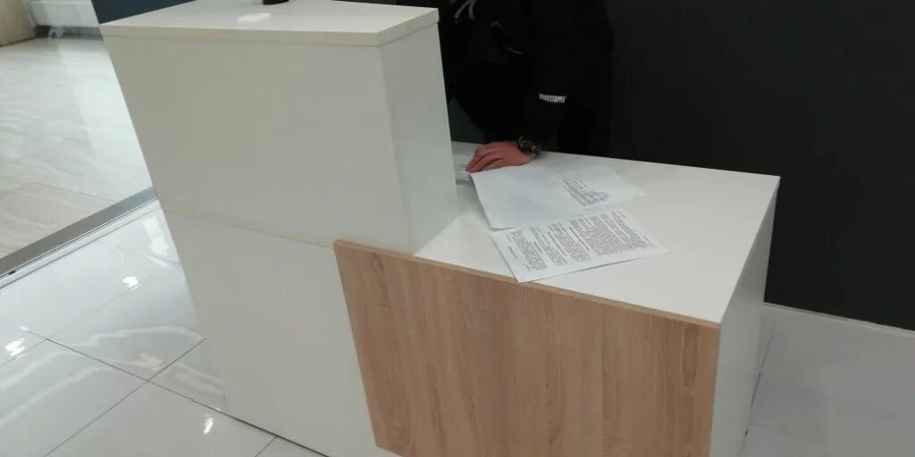 Стойка ресепшн васанта схема сборки. Чертеж стола озон. Стол ресепшн для озон. Стойка ресепшн чертеж с размерами. Ресепшн для пвз озон.