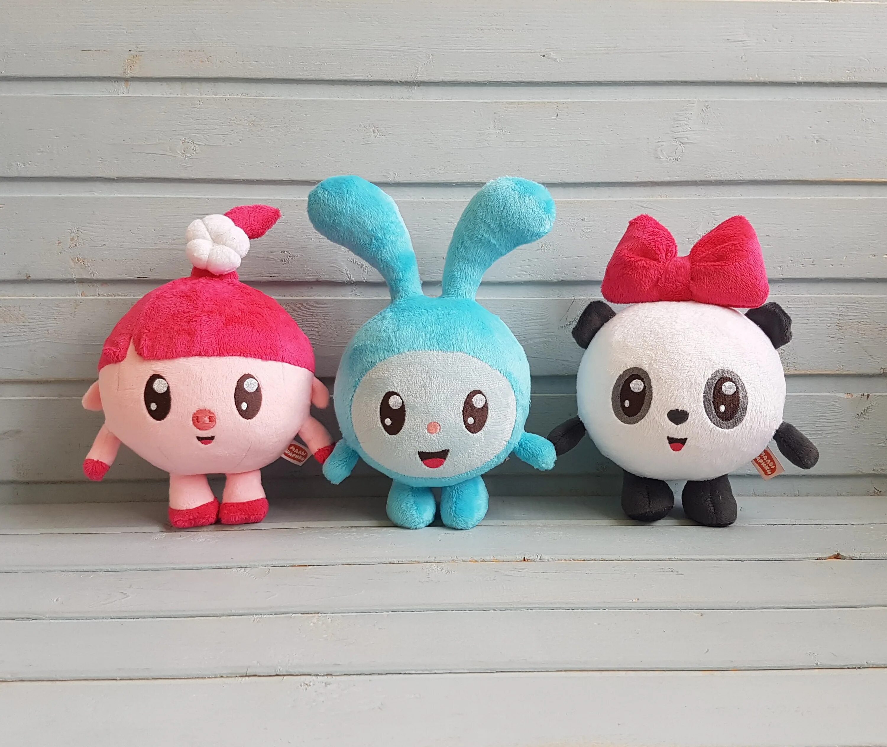 Малышарики крошик. Малышарики крошик. Герои малышариков пандочка. Малышарики бараш герои. Малышарики надпись.