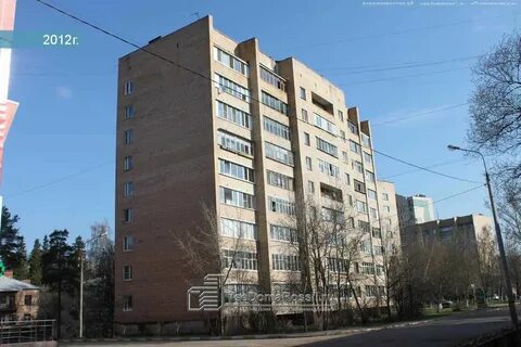 Космонавтов 40