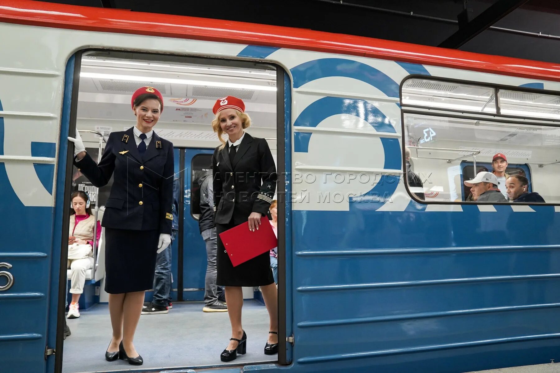 Парад поездов 2023. Парад поездов метро. Парад метро москва. Парад метро москва. 81-717.