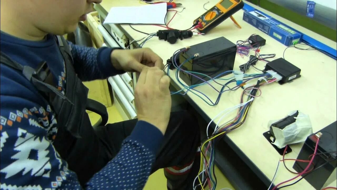Видео как устанавливать сигнализацию