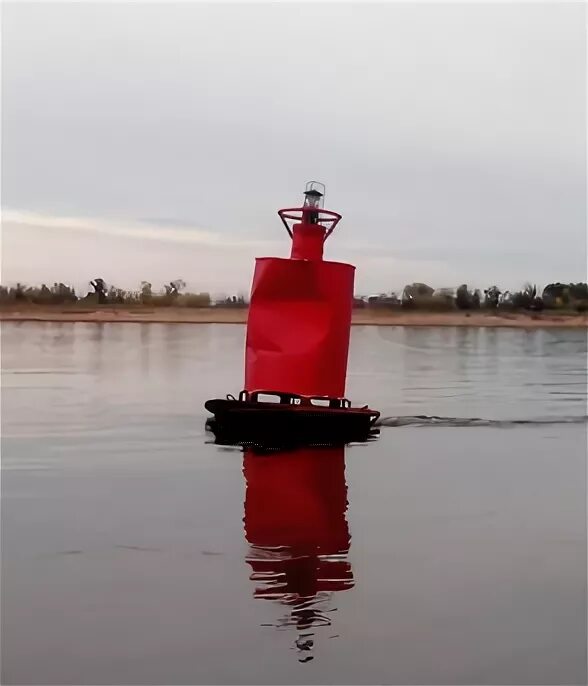 Морской буй. Что означают белый и красный бакен. Что означают белый и красный бакен. Бакен на волге. Что означают белый и красный бакен.