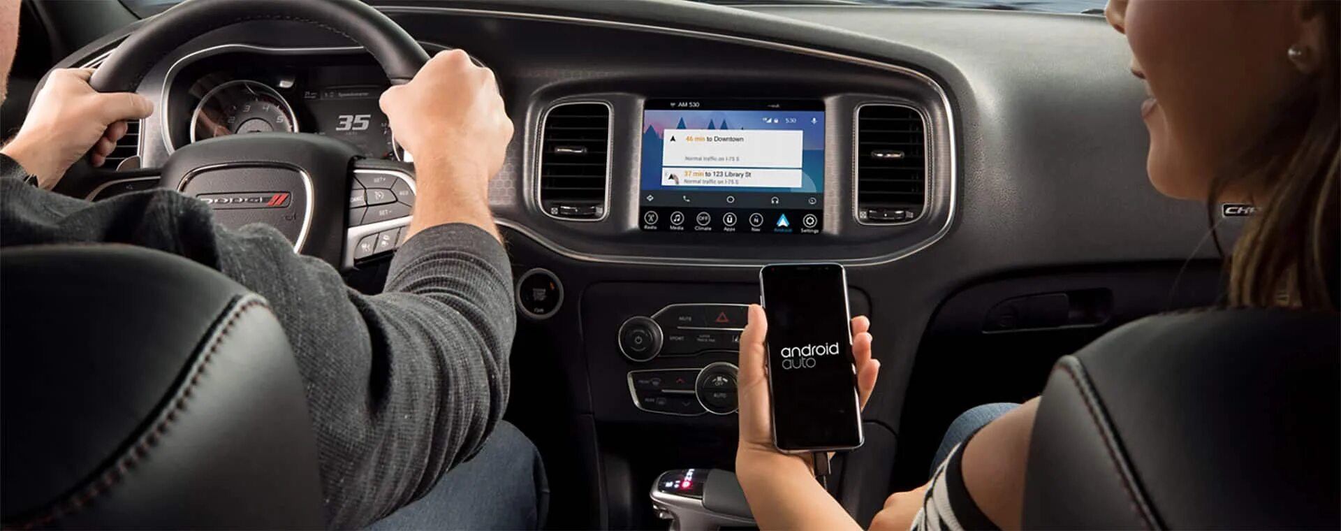 Dodge Charger Apple CARPLAY. Комплект Uconnect my 2019. Встраиваемое голосовое управление. Uconnect 4c. Голосовое управление экраном