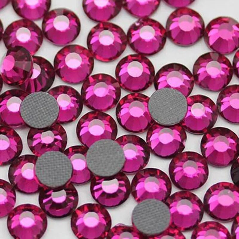 Как убрать стразы с одежды. Стразы ss 6 fuchsia (24 шт.). стразы на одежде розовый. стразы фуксия микс. стразы розовые в пакете.