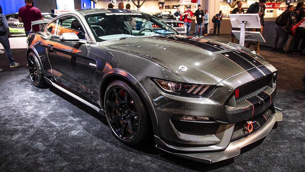 Mustang carbon. Форд мустанг 2015 в обвесе. Ford mustang 2018 spoiler. Ford mustang 2018 carbon. Форд мустанг 6.