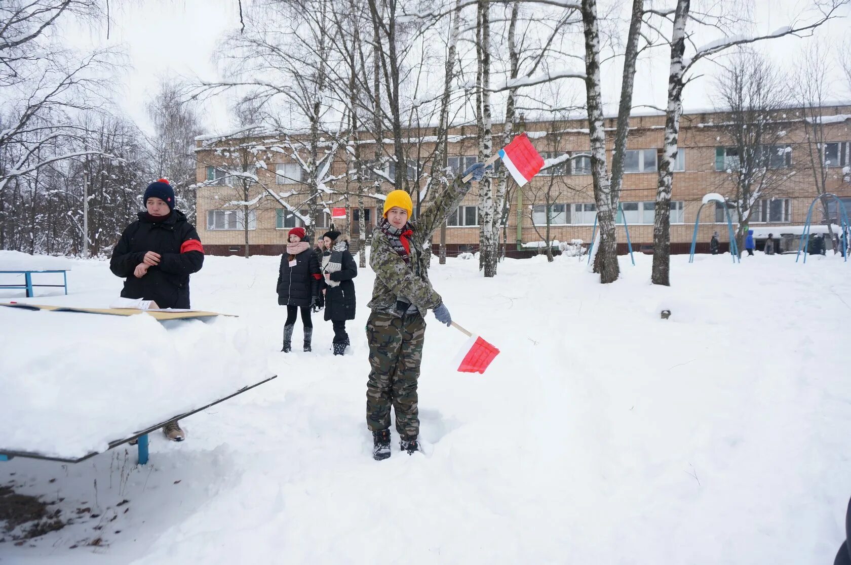 Зарница 23 февраля на улице