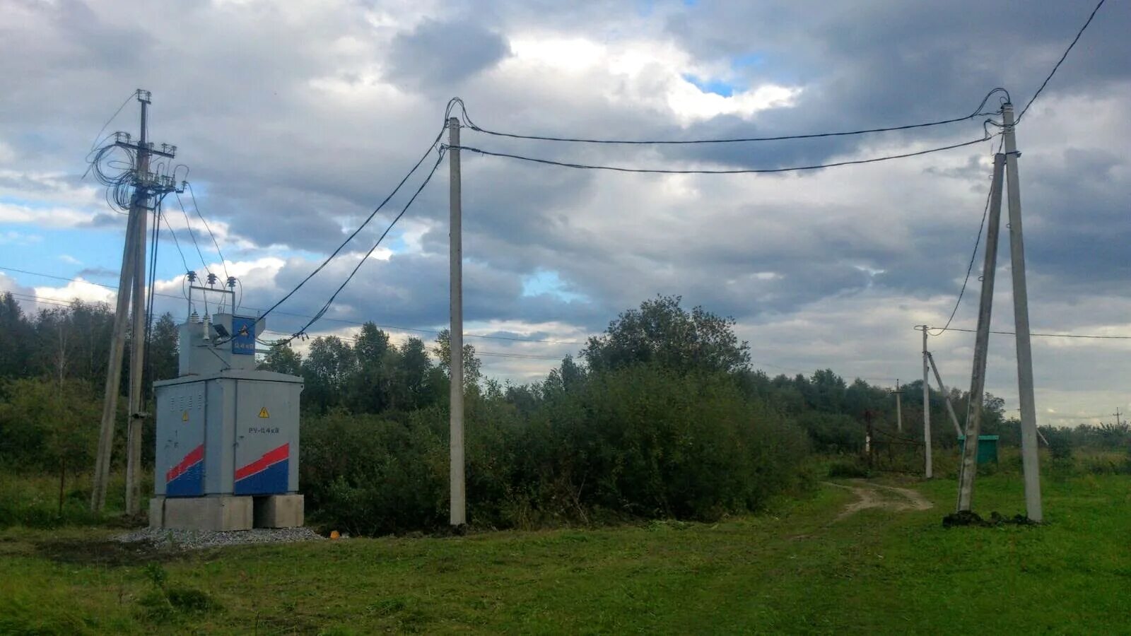 Участок на снт трансформатор. Снт серегино колыванский район. трансформатор снт. деревенский трансформатор. трансформатор в деревне.