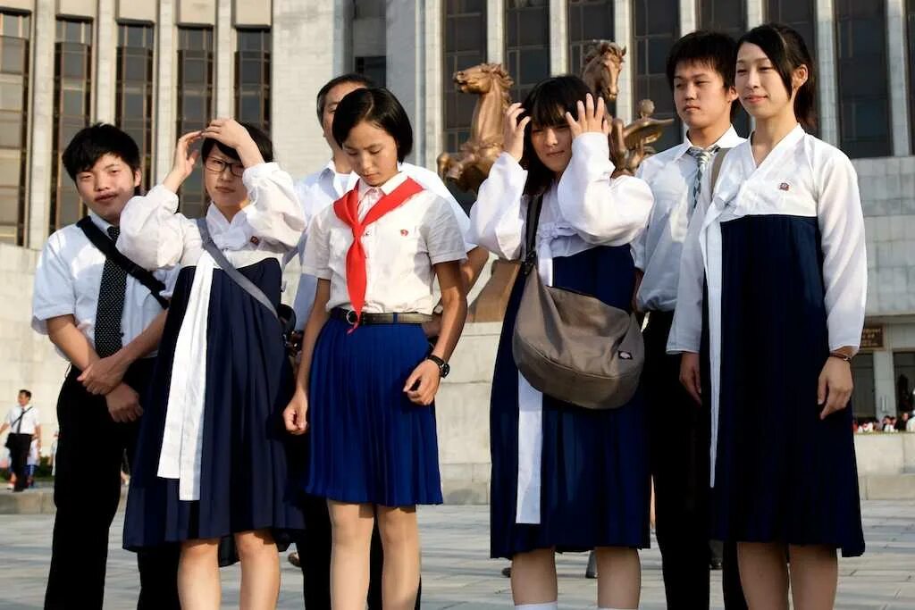 Необычная Школьная форма. Разная Школьная форма. Школьная форма в разных странах. Японские школьники.