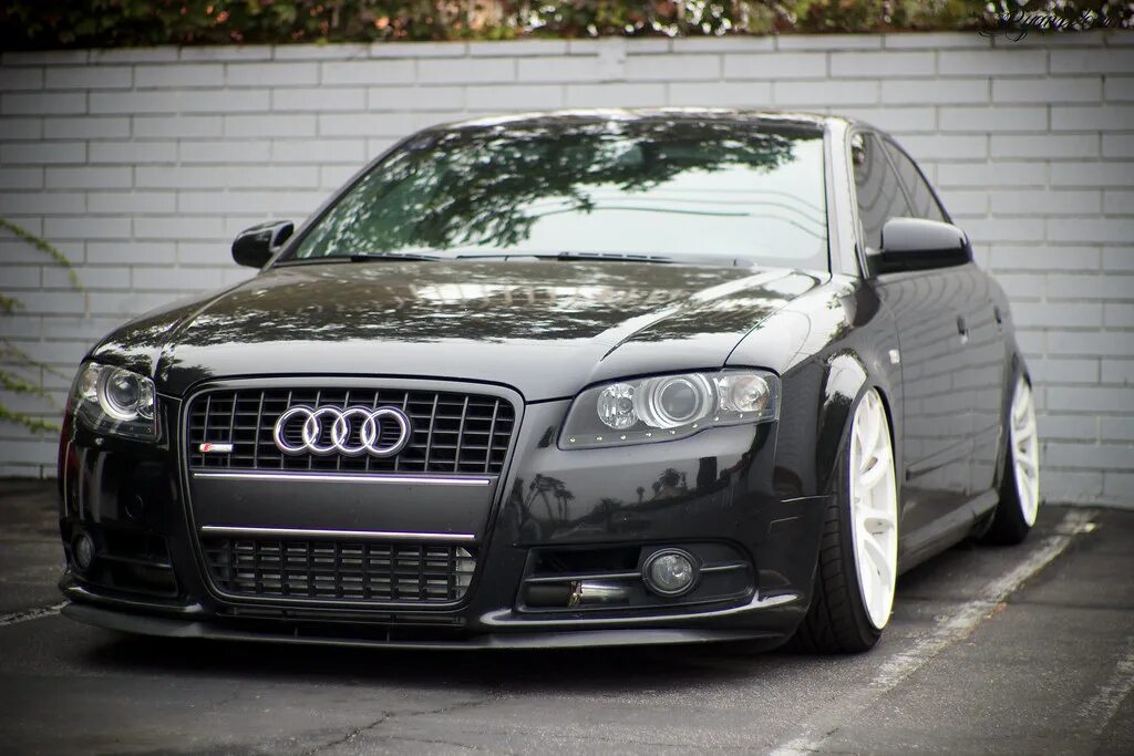 B 4 b 7. Audi a4 b7 Black. Audi a4 b7 s-line Black. Ауди а4 б7 черная. Audi a4 b7 обвес.