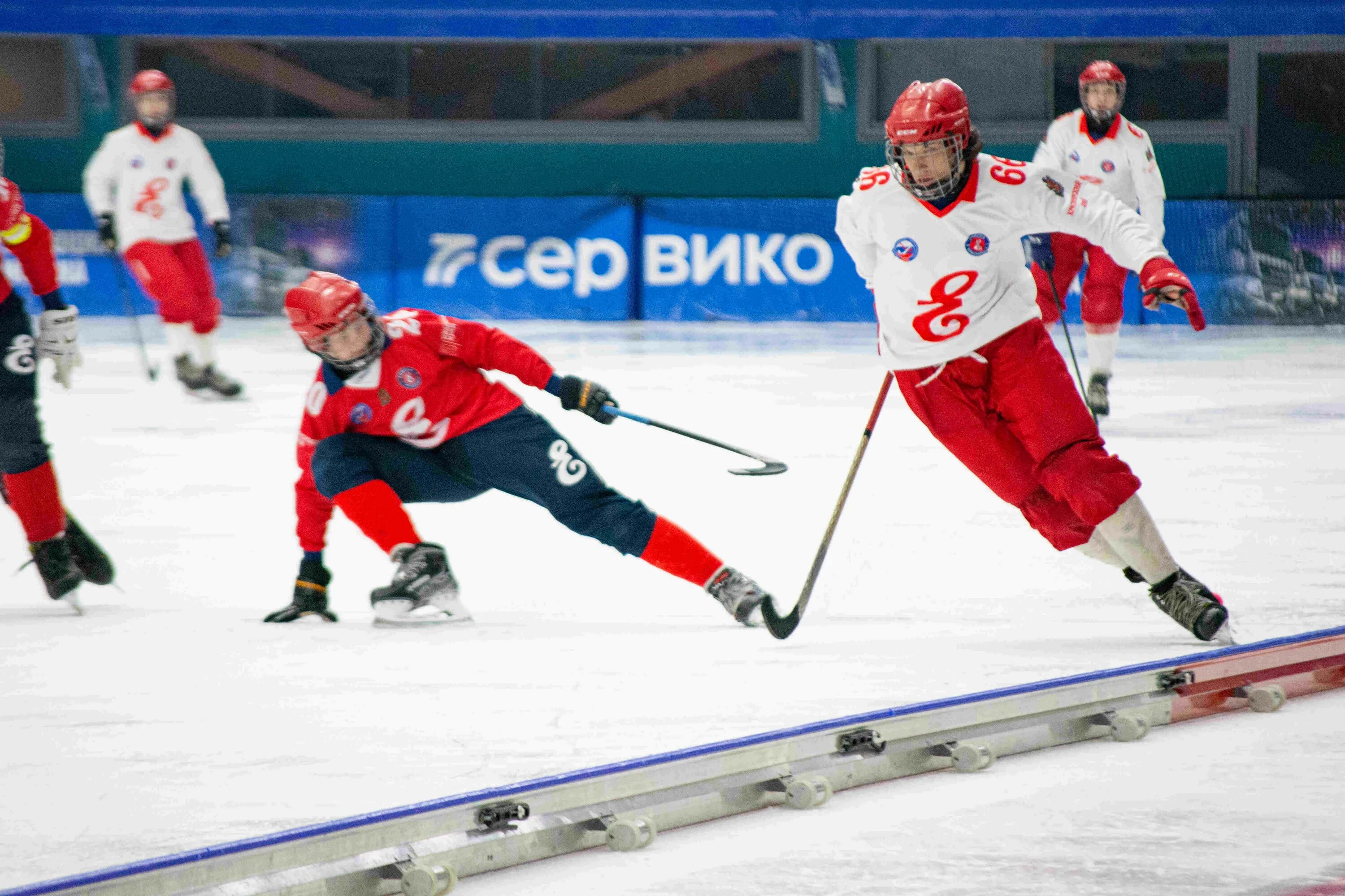 Команда енисей красноярск хоккей. Енисей хоккей с мячом результаты. Хоккейный клуб енисей красноярск. Хк енисей бенди. Хоккейный клуб саяны хакасия.
