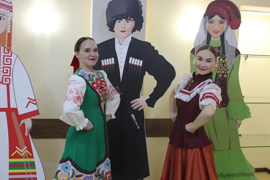 Фестиваль родной культуры. Фестиваль родной культуры. Край ста тысяч песен чувашия. Фестиваль родники. Родная культура картинки.