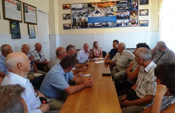 Комитет ветеранов подразделений особого риска российской федерации. Севастопольские общественные организации. Закон о распределенной опеке. Югрыбтехцентр севастополь. Севастопольские общественные организации.