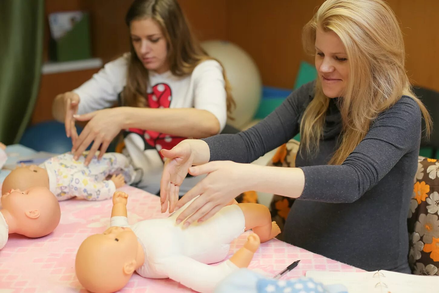 Нина коломийцева йога. Виртуальная реальность в обучении. Перемены в жизни. Занимается будущим. Лечебная физкультура беременных.