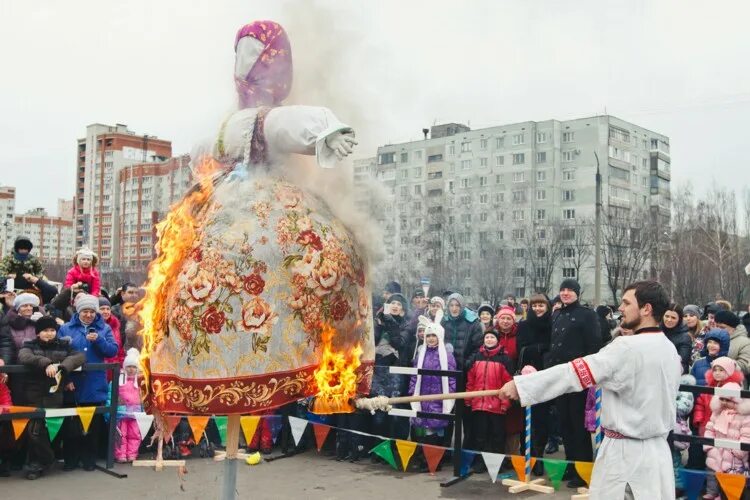 Динамо воронеж масленица. Масленица в Воронеже 2022. Нелжа Масленица Воронеж. ТРК Арена Масленица. Масленица в Воронеже.